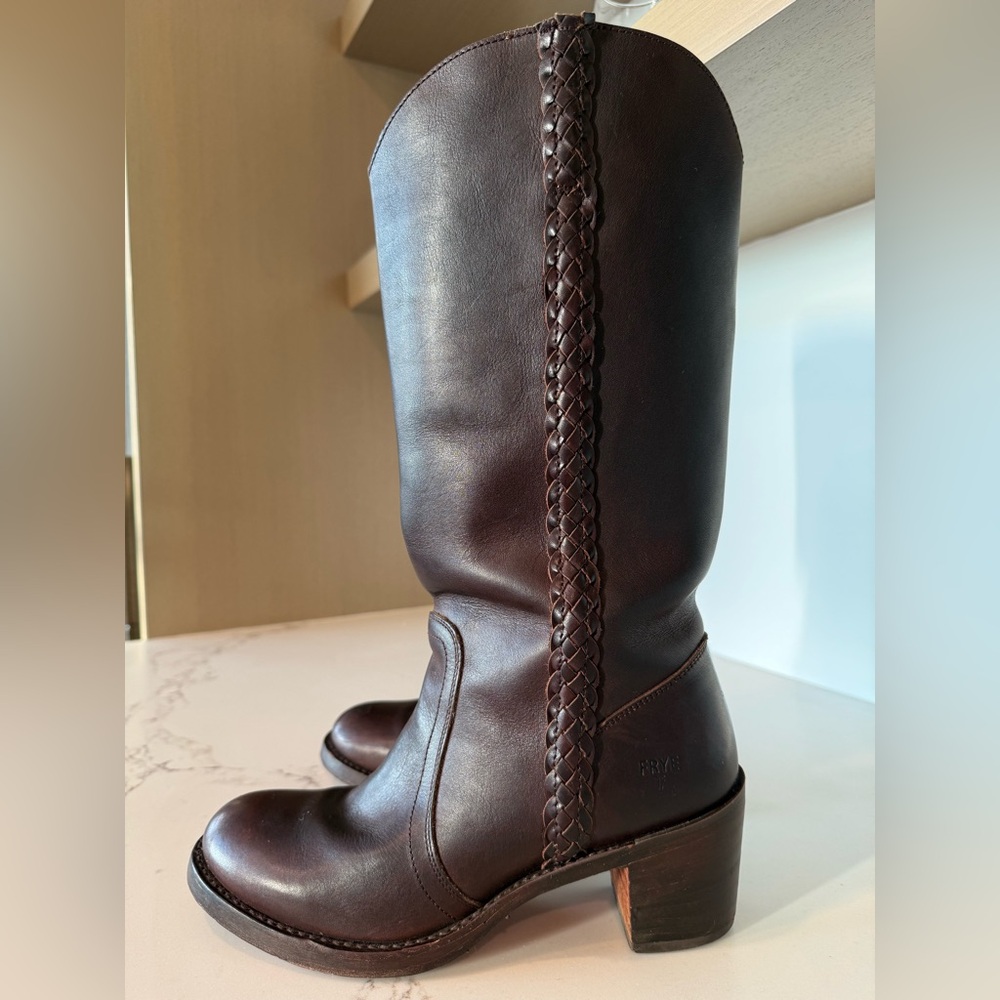 🤎Frye🤎Tall Brown Braided Sabrina Campus Boots, 10
